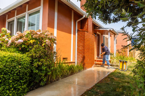 Best Garage Pressure Washing  in Appleton, WI